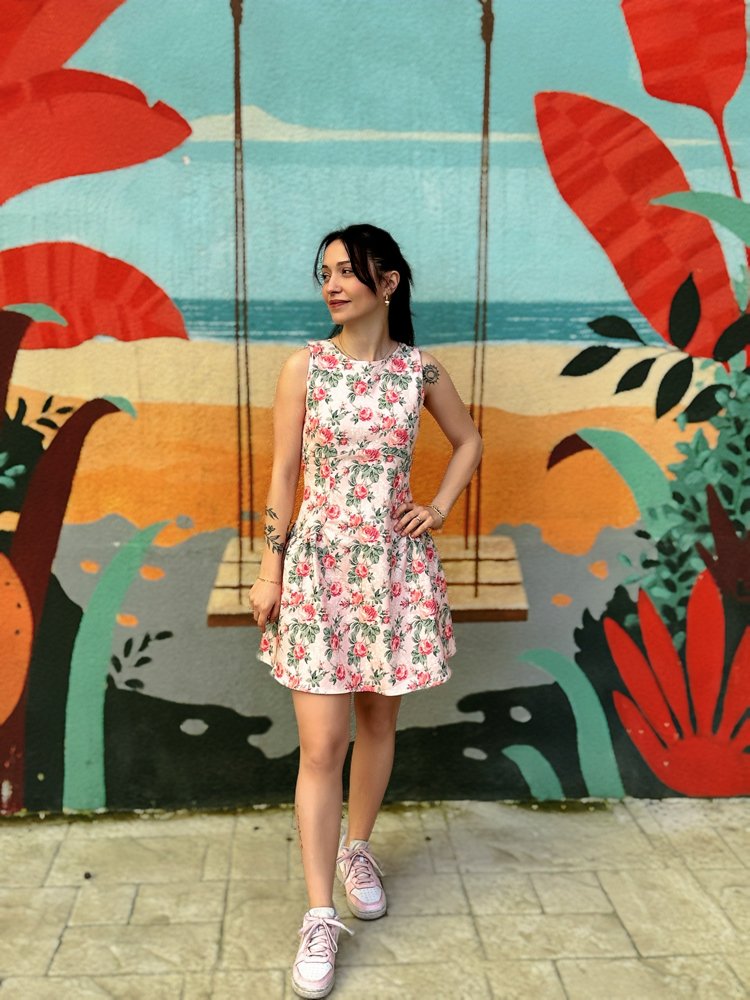 Pembe Çiçek Desenli Elbise